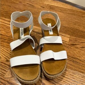 Steve Madden White and Tan Women's Sandals